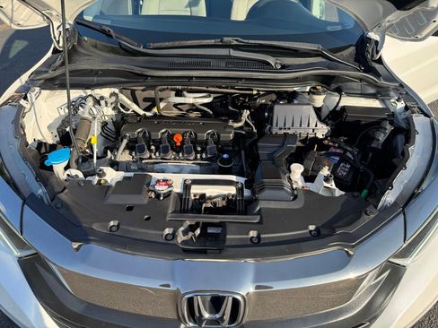 Used 2020 Honda HR-V EX image 3