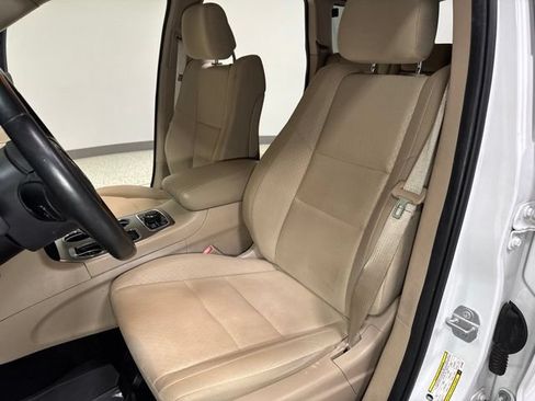Used 2019 Jeep Grand Cherokee Laredo AWD/4WD image 14