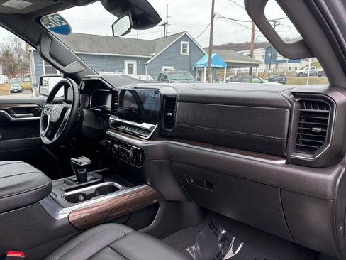 Used 2025 Chevrolet Silverado 1500 RST w/ Convenience Package II image 17