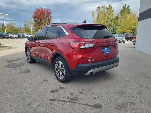 Used 2022 Ford Escape SEL image 4