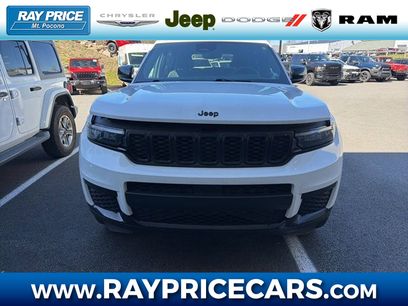Used 2024 Jeep Grand Cherokee L Laredo