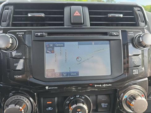 Used 2019 Toyota 4Runner TRD Off-Road Premium AWD/4WD image 25