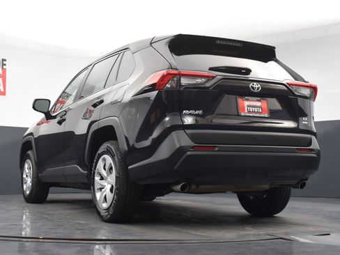 Used 2024 Toyota RAV4 LE AWD/4WD image 26