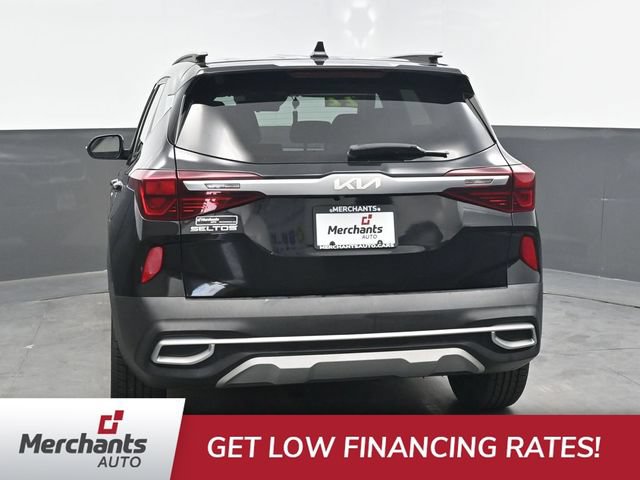 Used 2022 Kia Seltos EX AWD/4WD image 5