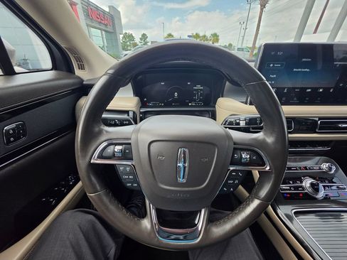 Used 2021 Lincoln Nautilus FWD w/ Equipment Group 101A image 19