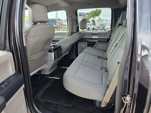 Used 2015 Ford F150 XLT w/ Equipment Group 302A Luxury AWD/4WD image 13