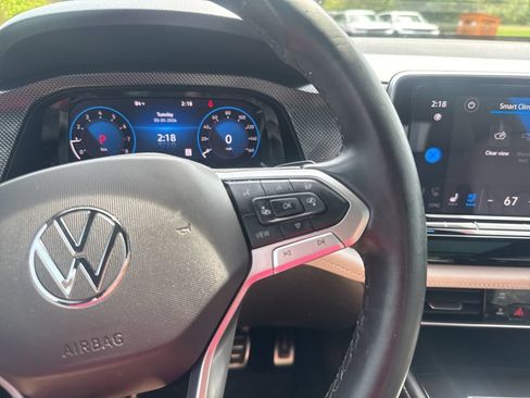 Used 2024 Volkswagen Atlas Cross Sport SEL Premium R-Line AWD/4WD image 31