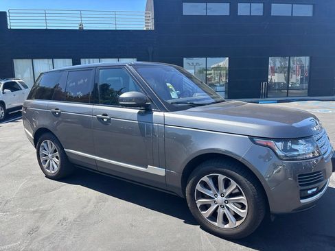 Used 2017 Land Rover Range Rover HSE AWD/4WD image 2