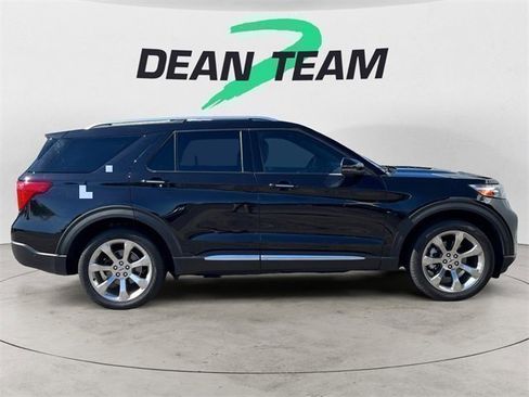 Used 2020 Ford Explorer Platinum w/ Premium Technology Package image 9