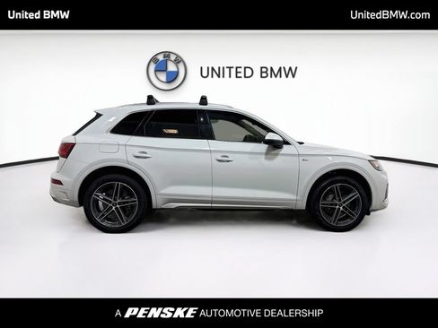 Used 2021 Audi Q5 e Premium Plus AWD/4WD image 4