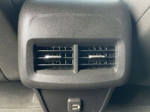 Used 2019 Chevrolet Equinox LT FWD image 20