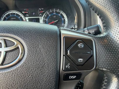 Used 2015 Toyota 4Runner SR5 Premium AWD/4WD image 18
