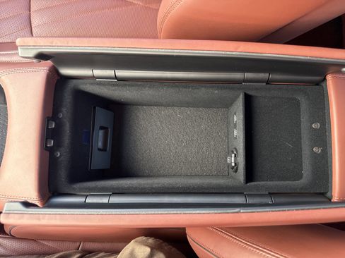 Used 2023 Genesis G90 3.5T image 12