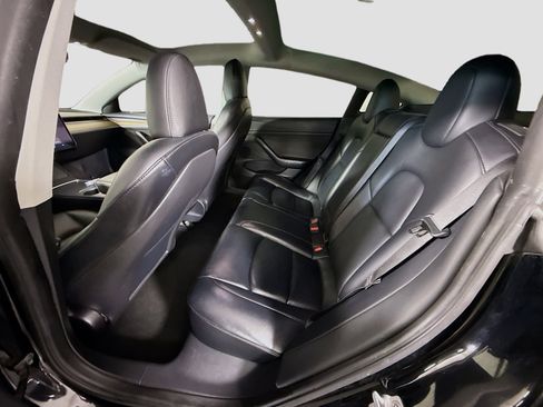 Used 2022 Tesla Model 3 image 24