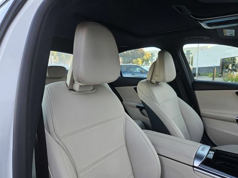 Used 2024 Mercedes-Benz C 300 4MATIC Sedan image 20