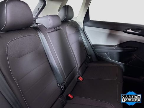 Used 2023 Volkswagen Taos SE image 27