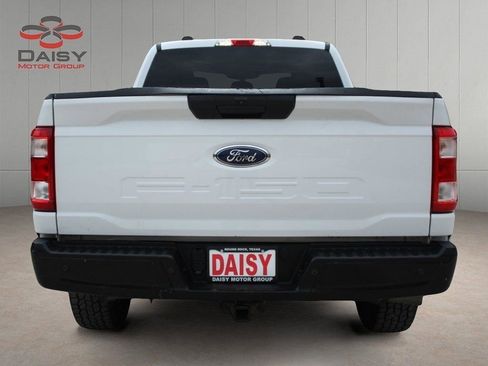 Used 2021 Ford F150 XL w/ Trailer Tow Package image 6