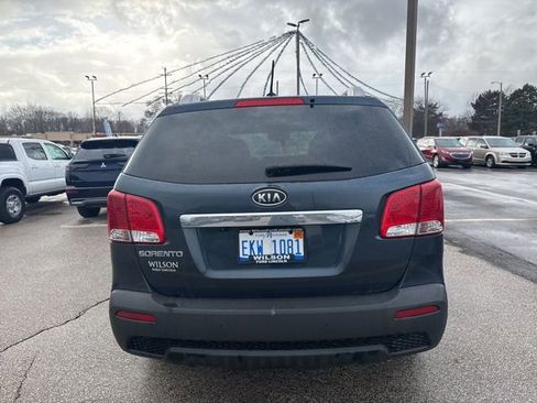 Used 2012 Kia Sorento LX w/ Convenience Pkg image 10