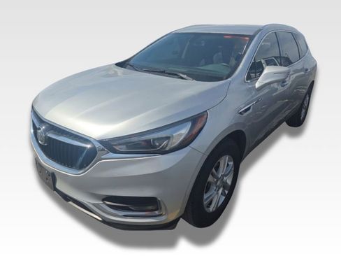 Used 2020 Buick Enclave Essence image 1