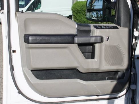 Used 2019 Ford F550 4x4 Crew Cab Super Duty image 15