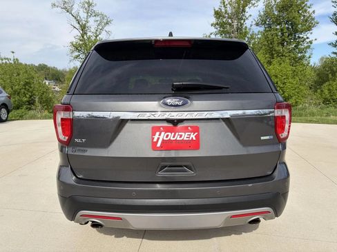 Used 2016 Ford Explorer XLT w/ Equipment Group 202A AWD/4WD image 7