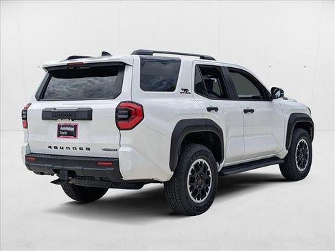 New 2025 Toyota 4Runner 4WD image 2