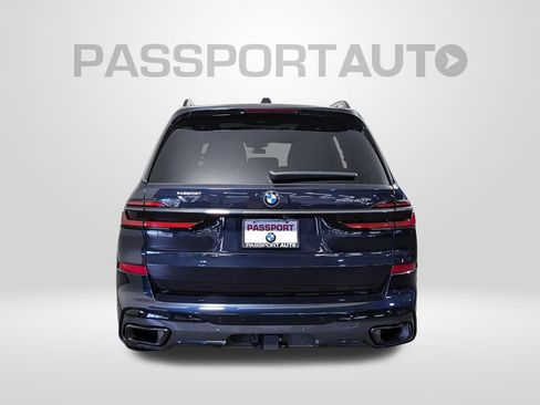 Used 2026 BMW X7 xDrive40i w/ M Sport Package AWD/4WD image 6