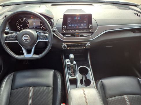 Used 2023 Nissan Altima 2.5 SR image 4