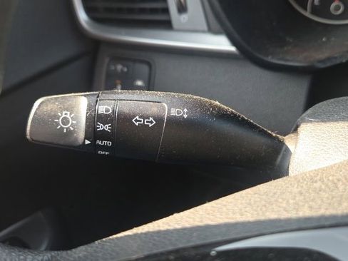 Used 2019 Kia Optima LX FWD image 16