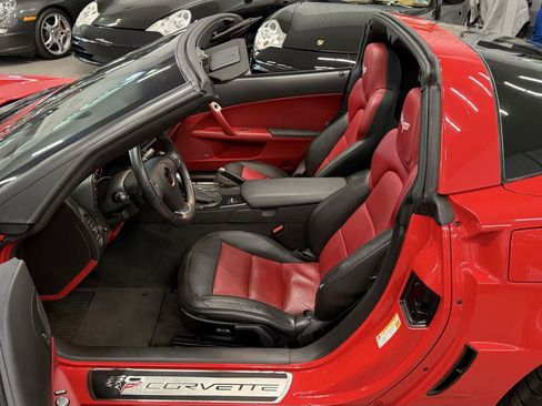 Used 2013 Chevrolet Corvette Grand Sport w/ 2LT Preferred Equipment Group RWD image 34