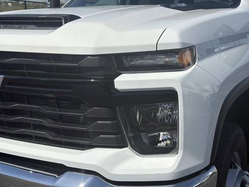 Used 2024 Chevrolet Silverado 3500 W/T w/ WT Convenience Package AWD/4WD image 9