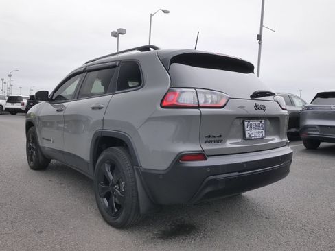 Used 2023 Jeep Cherokee Altitude Lux image 6