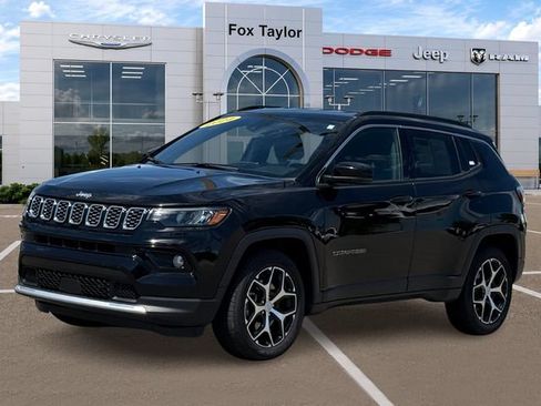 Certified 2024 Jeep Compass Limited AWD/4WD image 1