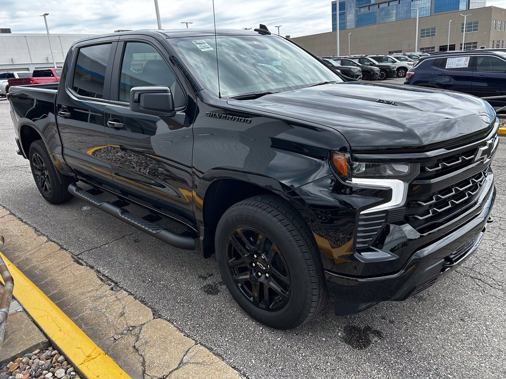 New 2026 Chevrolet Silverado 1500 RST w/ Dark Appearance Package AWD/4WD image 7