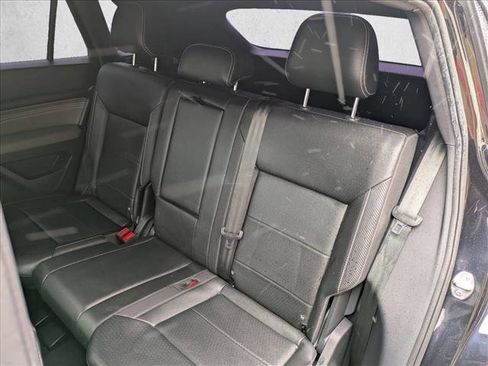 Certified 2021 Volkswagen Atlas Cross Sport SE image 13