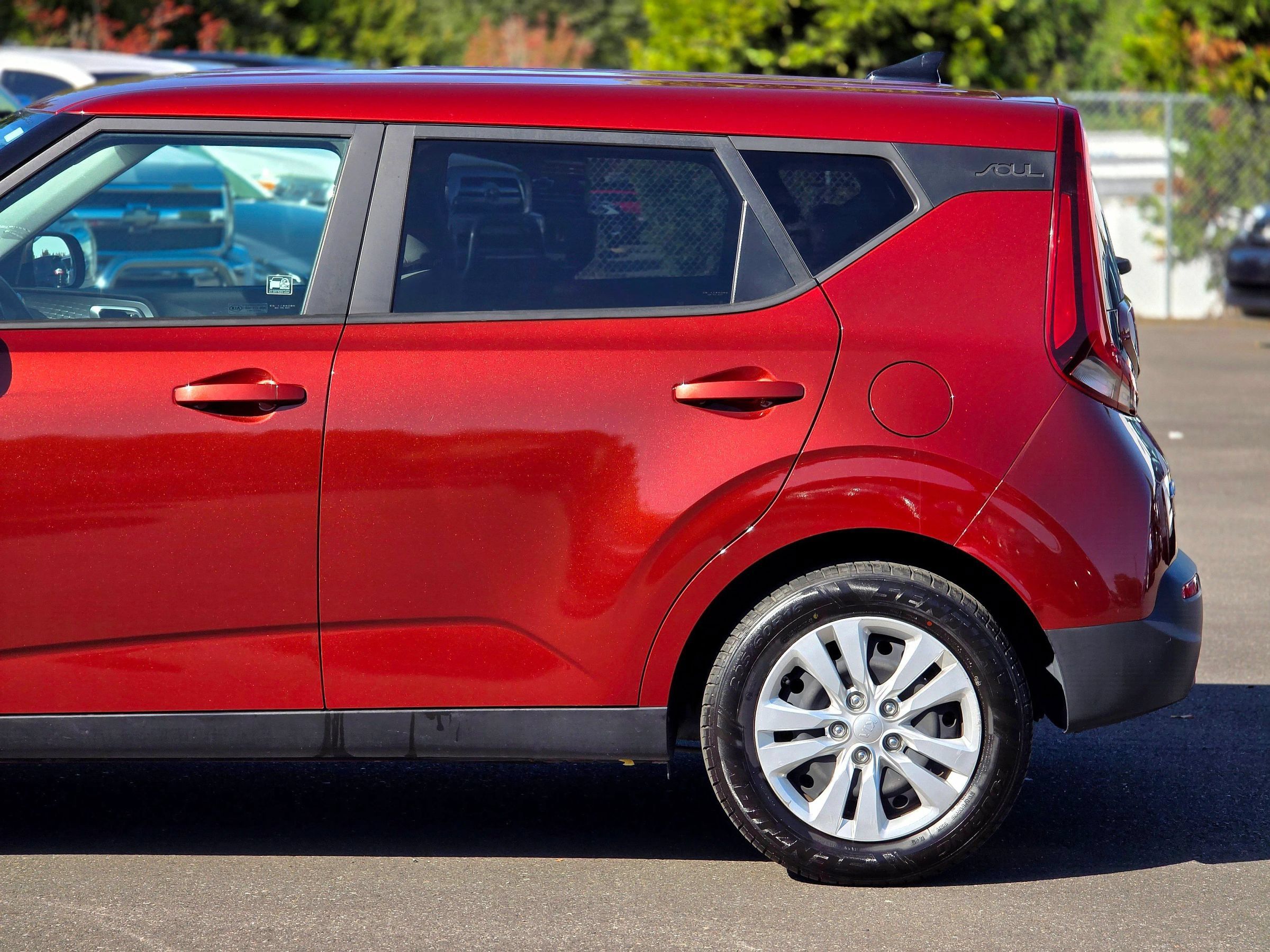 Used 2020 Kia Soul LX FWD image 7