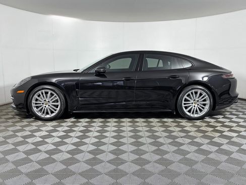 Used 2018 Porsche Panamera 4S image 2