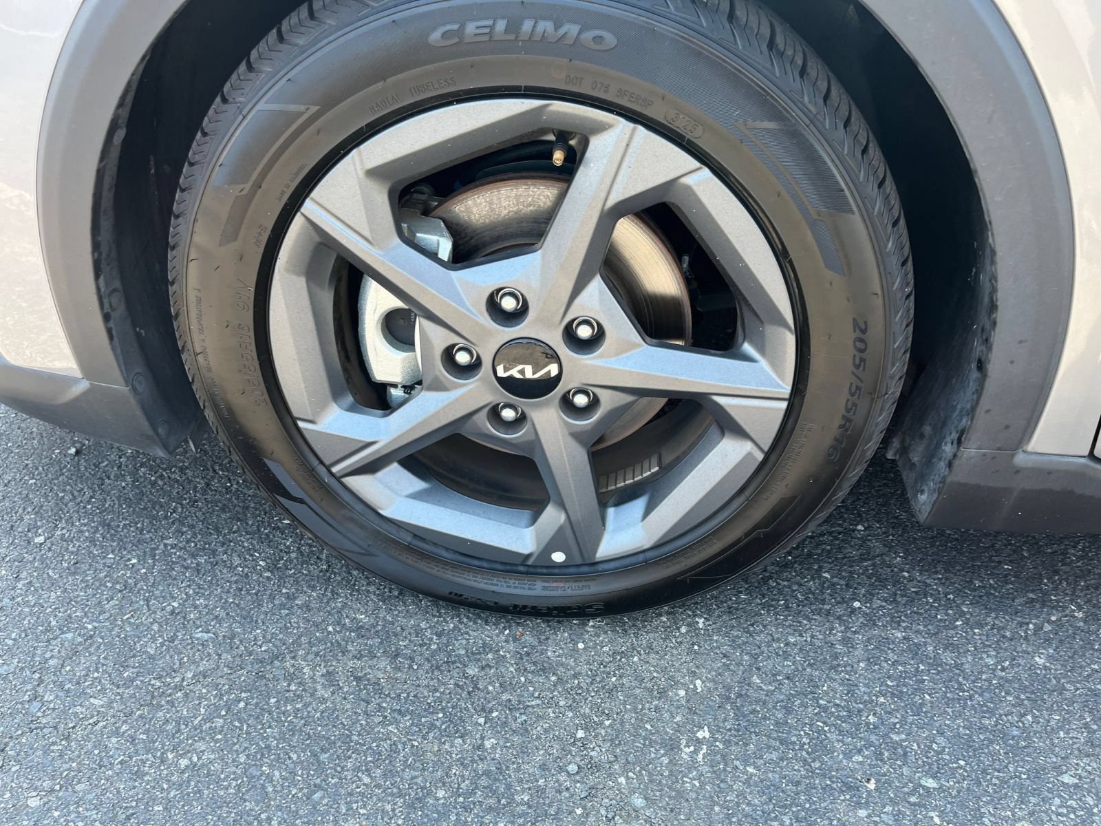 Used 2025 Kia K4 FWD image 32