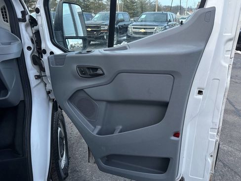 Used 2016 Ford Transit 250 130 Low Roof image 11