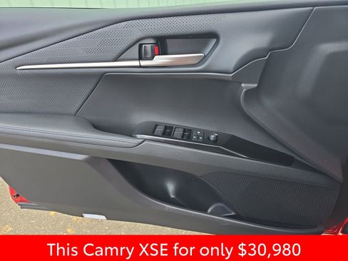 Used 2025 Toyota Camry XSE image 32