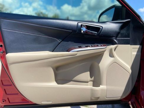 Used 2013 Toyota Camry XLE FWD image 13