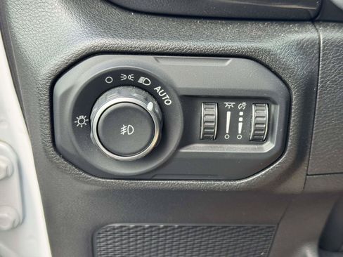 Used 2022 Jeep Wrangler Unlimited Sport AWD/4WD image 18