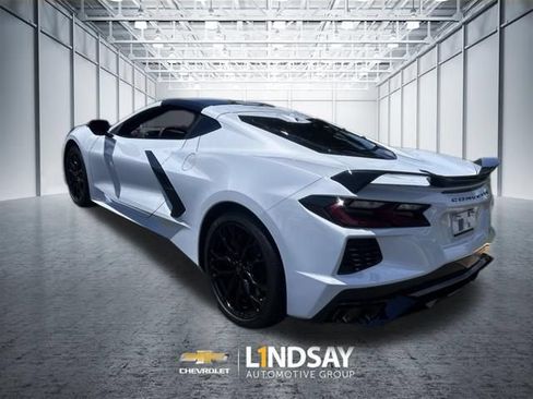 Used 2023 Chevrolet Corvette Stingray Preferred Cpe w/ Z51 Performance Package RWD image 5