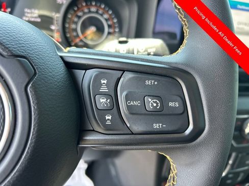 Used 2024 Jeep Wrangler Unlimited Sport AWD/4WD image 9