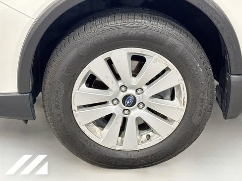 Used 2019 Subaru Outback 2.5i Premium w/ Protection Package #1 AWD/4WD image 33