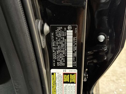 Used 2023 Toyota Camry LE FWD image 14
