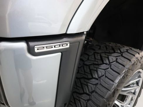 Used 2025 GMC Sierra 2500 Denali Ultimate AWD/4WD image 86