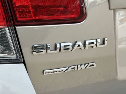 Used 2014 Subaru Legacy 2.5i Premium AWD/4WD image 21