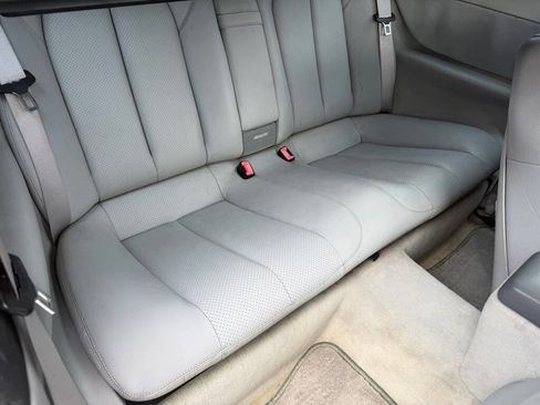 Used 2002 Mercedes-Benz CLK 320 Cabriolet image 16