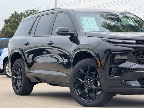 New 2026 Chevrolet Traverse RS image 3